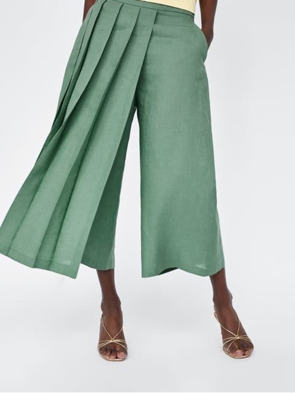 Zara Linen Pleated Wide-Leg Pants in Green